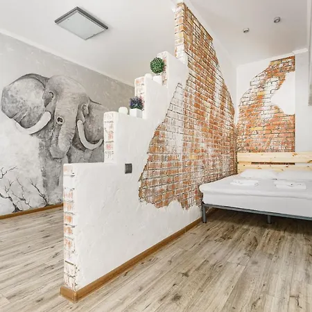 Apartamento Loft On Mayakovsky 9 *